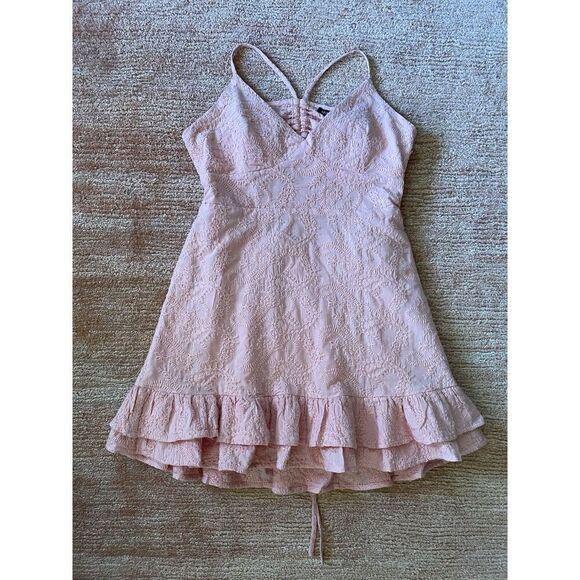 MINKPINK Pink Embroidered Mini Dress Women’s S/M Spaghetti Straps Ruffle Hem - Picture 3 of 9